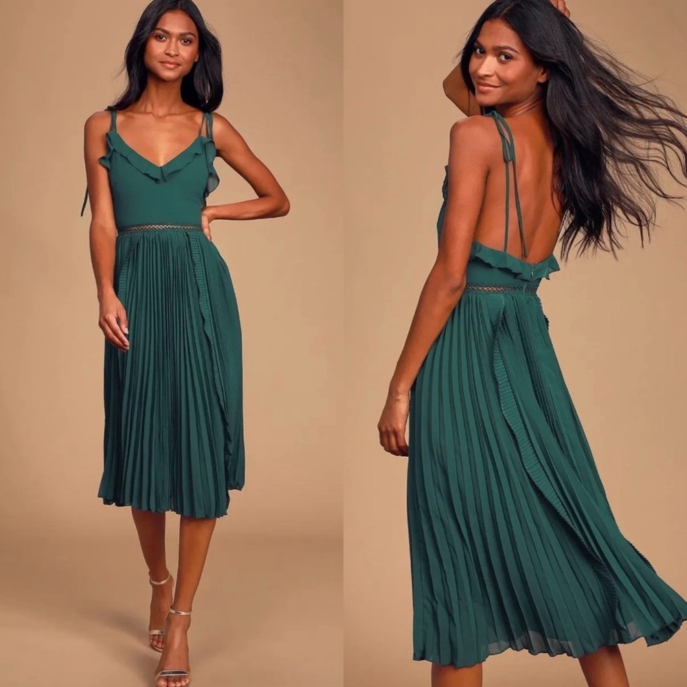 Emerald Green Ruffle Pleated Tie-Strap Dress 🌿